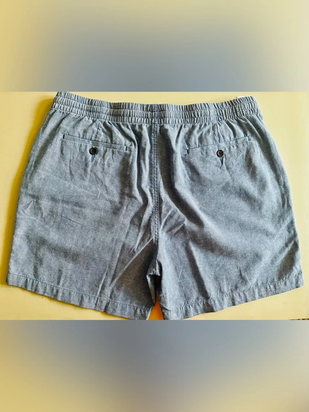 J. Crew Light Blue. Men’s Linen-blend dock short. XL.New without the tags.